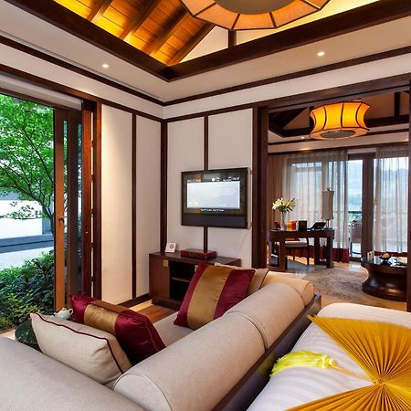 Banyan Tree Chongqing Beibei Hotel Екстериор снимка